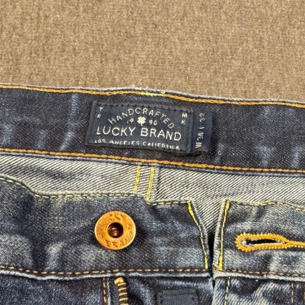 Lucky Brand Jeans Mens 34x32 Vintage Straight Dark Wash Distressed Denim - Picture 2 of 16